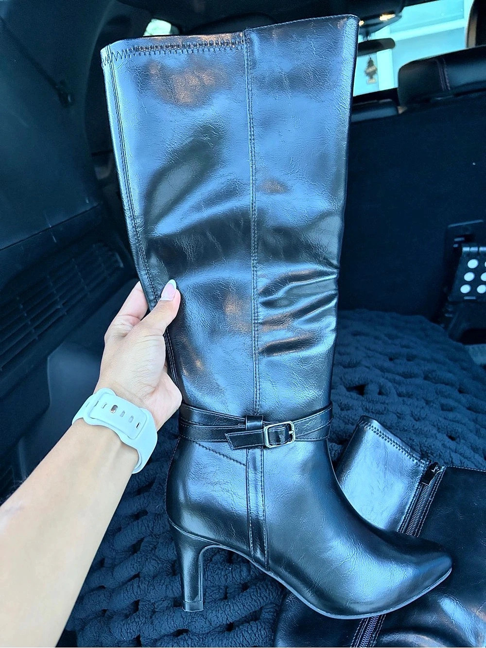 Dollhouse Black Over-the-Knee Heeled Boots US 6